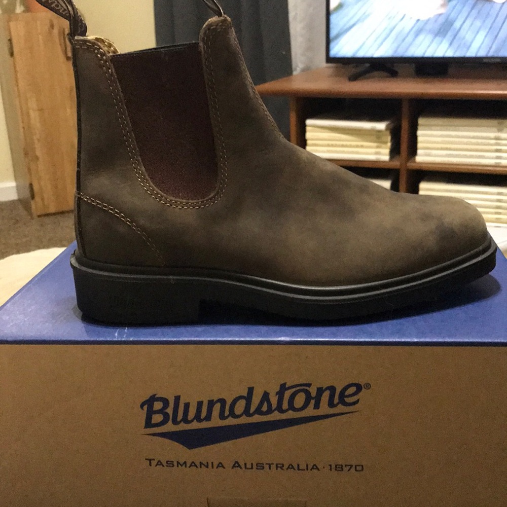 Blundstone 8.5 1306 brand new